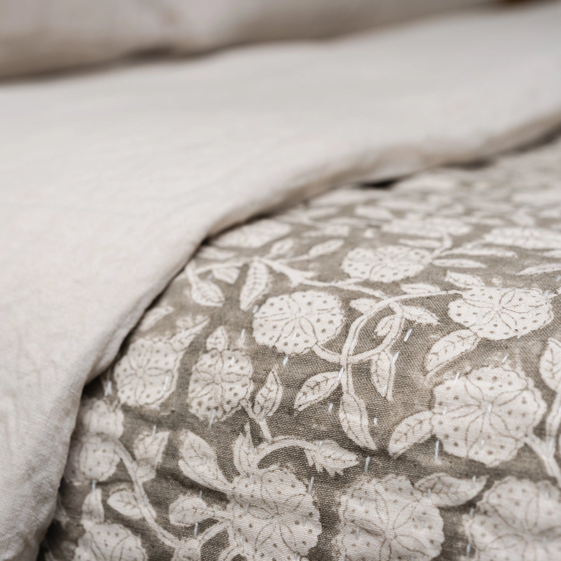 Sage Floral Cotton Bedspread/Table Cloth