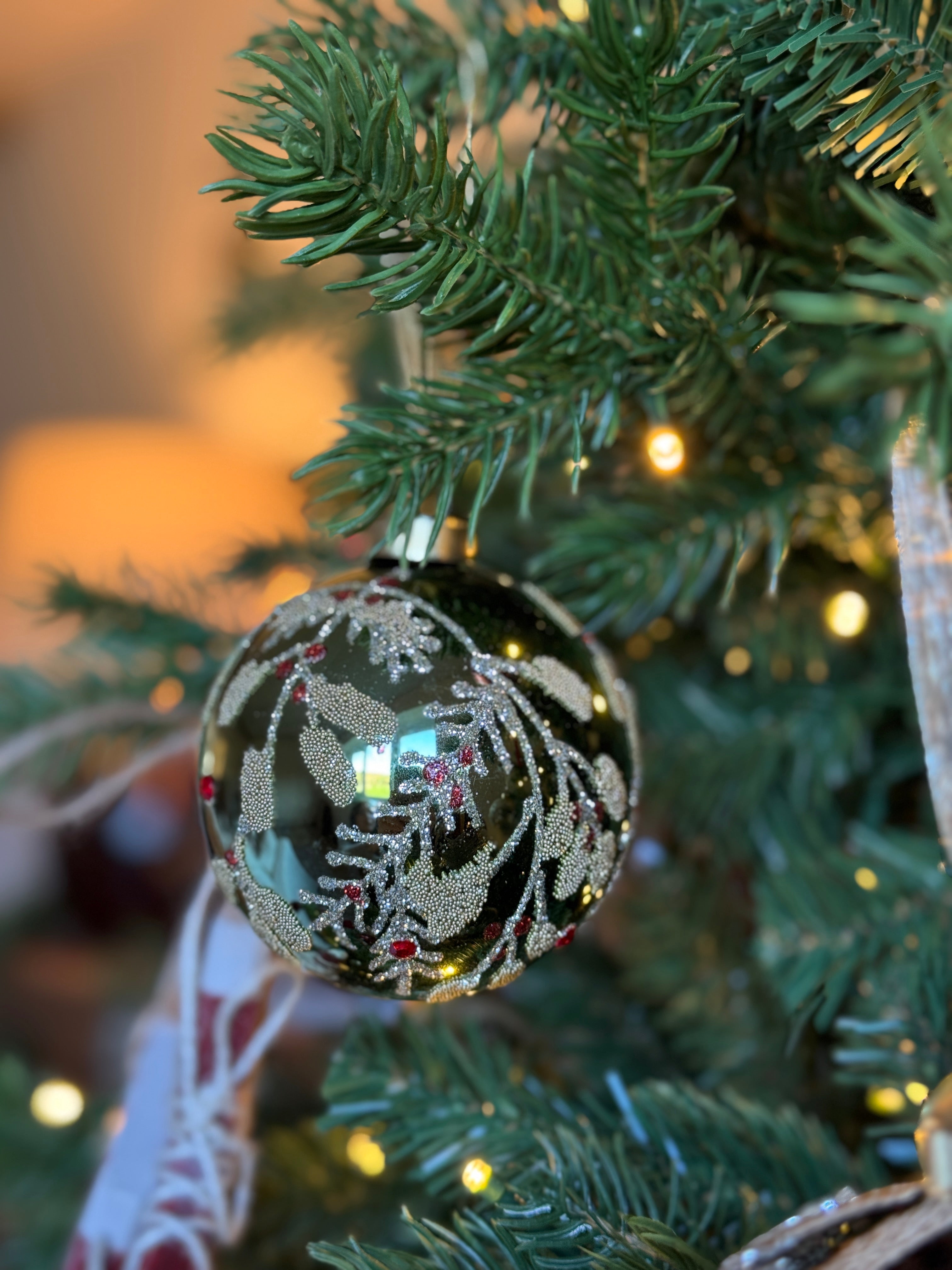 Green Mistletoe Glass Bauble