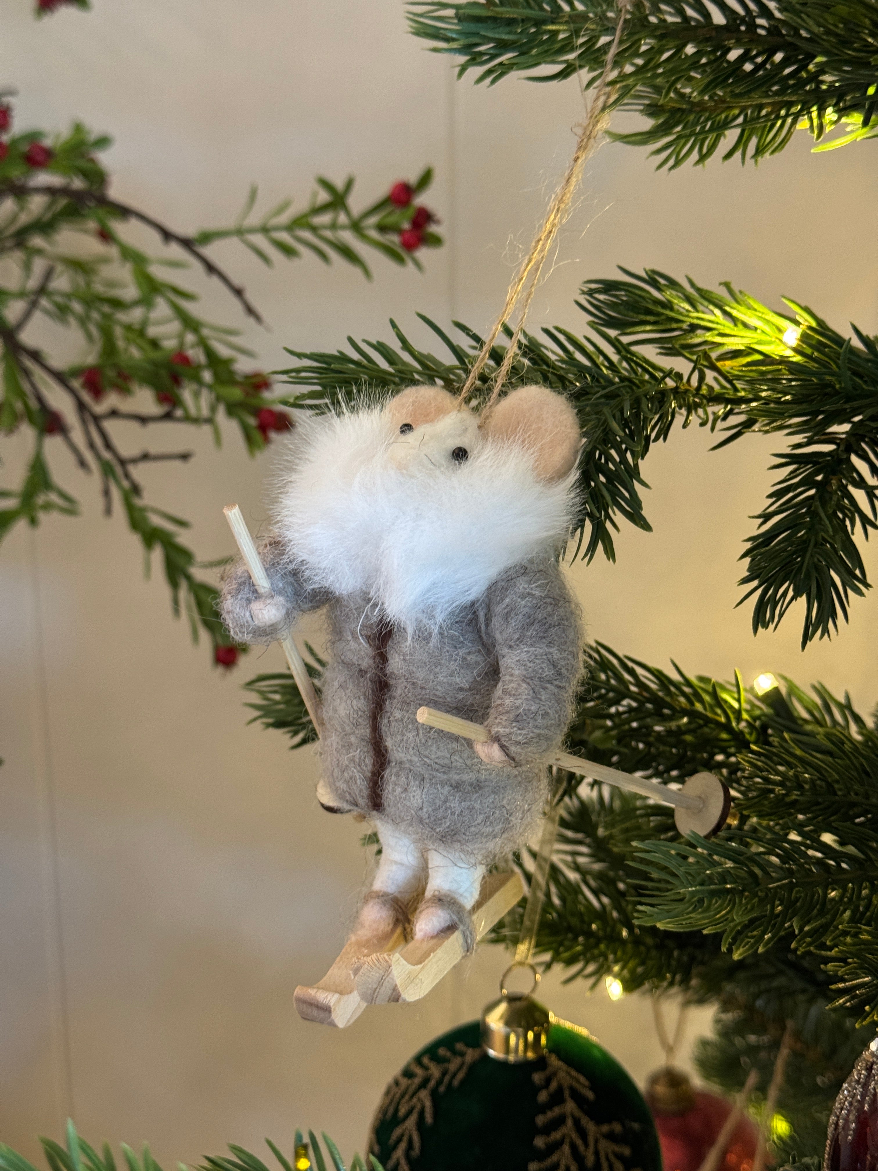 Alfred the Skiing Christmas Mouse